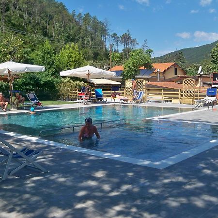 Villaggio Camping Valdeiva Deiva Marina Bagian luar foto