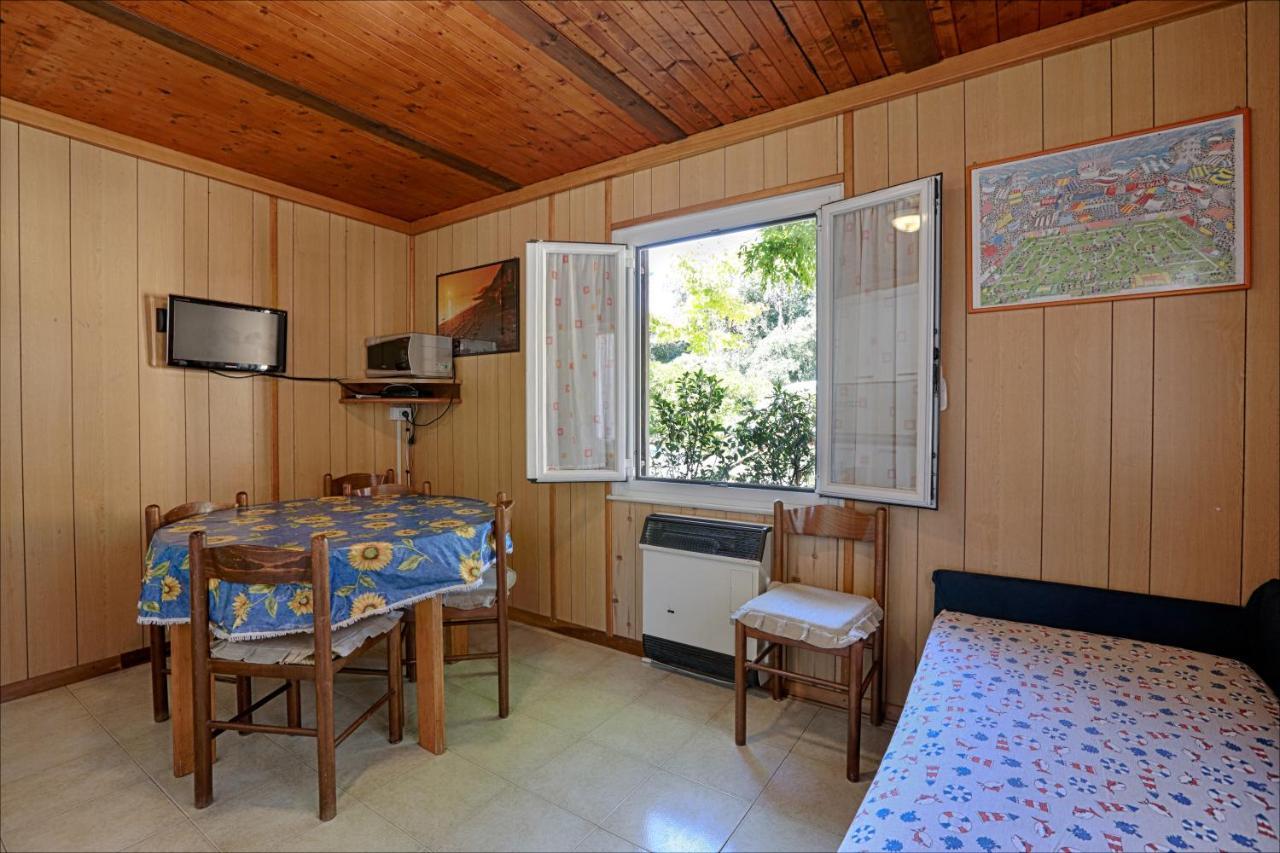 Villaggio Camping Valdeiva Deiva Marina Bagian luar foto